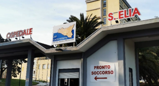 Donna muore prima della diagnosi, primario del Sant'Elia: &laquo;Non c'&egrave; pi&ugrave; broncologia e non abbiamo strumenti&raquo;
