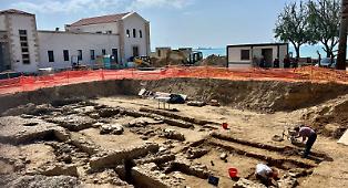 Gela, riemerge il quartiere greco dell'Orto Fontanelle: restauri, illuminazione e un antiquarium con oltre 4.000 reperti