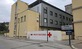 Uomo precipita da una pensilina a Caltanissetta, &egrave; gravissimo in ospedale