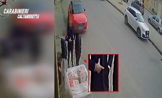 La casacca dell'antiracket e il silenzio sull'imposizione del boss: a Niscemi il pizzo sugli oli esausti fa emergere uno spaccato che fa tremare