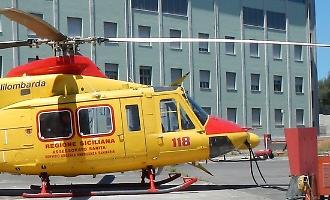 Niscemi, incendia le erbacce nel terreno e viene travolto dalle fiamme: trasferito in elisoccorso