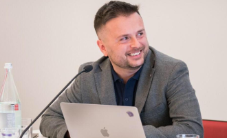 &laquo;Non diamo illusioni ai giovani e si valorizzino le competenze&raquo;