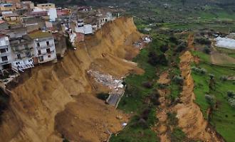 Frana di Niscemi, il procuratore: &laquo;In 30 anni nulla &egrave; stato fatto di quanto previsto, nei prossimi mesi concretizzeremo&raquo;