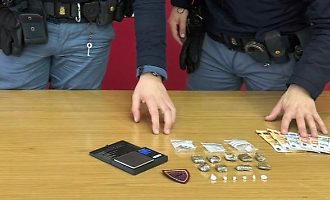 Droga pronta per lo spaccio, arrestato ventiseienne a Gela