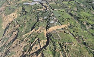 Procura e periti sopra il gran canyon siciliano: ecco cosa sta accadendo a Niscemi e gli immediati interventi