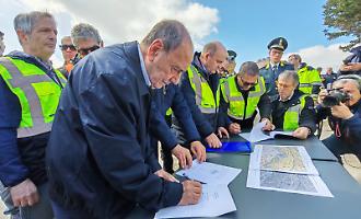 Niscemi isolata, la Regia trazzera pronta in 60 giorni. Schifani: &laquo;Io parlo coi fatti&raquo;