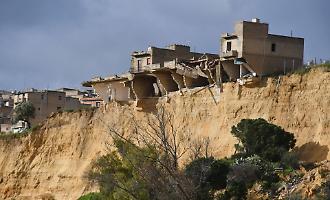 Niscemi, la frana, i progetti rimasti nei cassetti e quattro presidenti di Regione indagati: cosa sappiamo sull'inchiesta della Procura di Gela