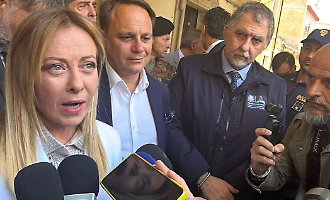 Meloni: 150 milioni per sicurezza e indennizzi, stop ai ritardi