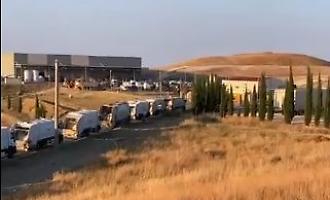 La discarica di Timpazzo sotto pressione: il Tmb verso il tetto annuale, code di camion e proteste dei comuni fuori ambito
