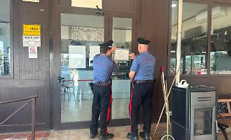 Licenza sospesa per sette giorni all'autolavaggio con bar di Riesi dopo i controlli dei carabinieri di Gela
