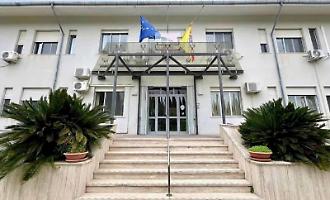 Pazienti in piazza a Caltanissetta per salvare il centro per la spina bifida dopo il mancato rinnovo della convenzione