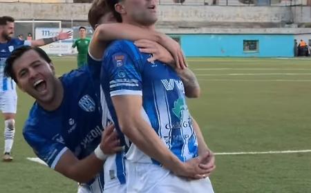 La festa dei giocatori del Gela dopo il terzo gol