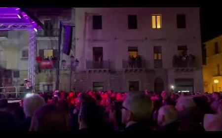 A Niscemi il concerto solidale per ripartire dopo la frana: Mario Biondi, Analfino e tanti altri sul palco