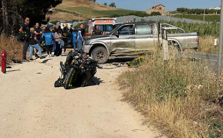 Domenica di svago si trasforma in tragedia: motociclista di Pozzallo muore sulla statale 115 Gela-Licata