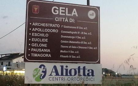 Dai nuovi tabelloni turistici alla toponomastica sgangherata