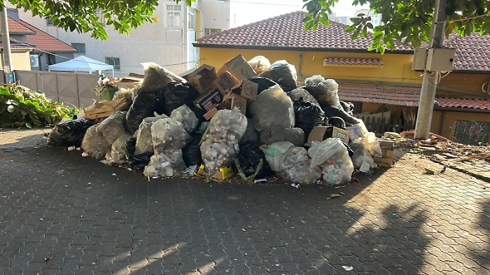 Rifiuti,  assemblea sindacale dei lavoratori del Lotto Sud: raccolta a singhiozzo