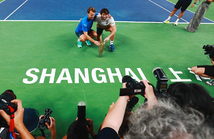 Tennis, a Shangai vince Vacherot, numero 204 al mondo. L'avversario era il cugino: &laquo;Ha vinto la famiglia&raquo;