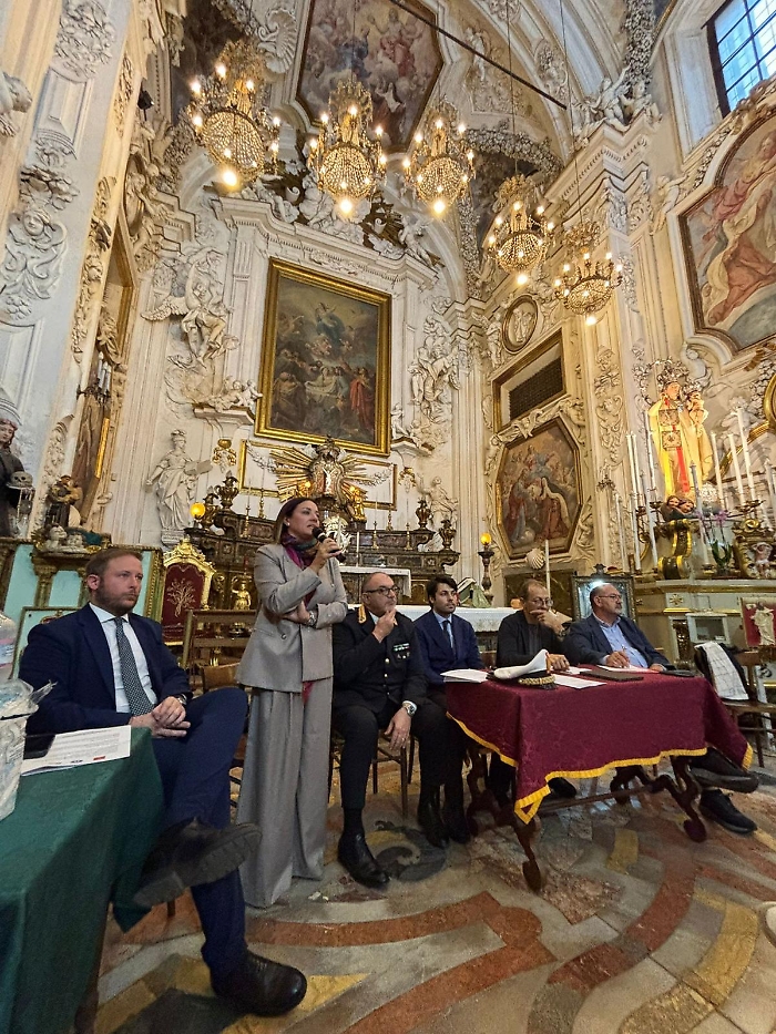 L'incontro in via Maqueda