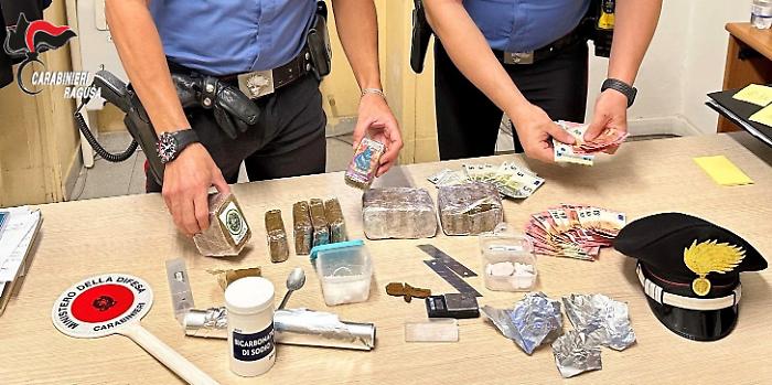 Ragusa, colpo dei carabinieri alla piazza dello spaccio in centro storico