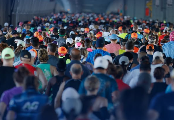 Il mondo corre maratona di New York: 55mila alla partenza, quasi 2.000 italiani e Meucci portabandiera