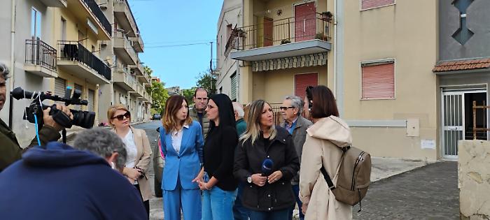 Scicli e l'anziano fracassone: "A casa mia faccio quello che voglio"