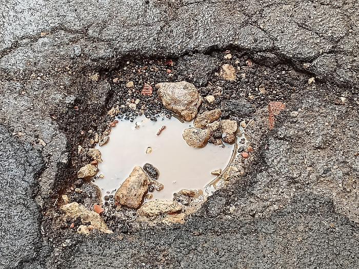 Donnalucata (Scicli), Scimonello: "Troppe le buche pericolose"