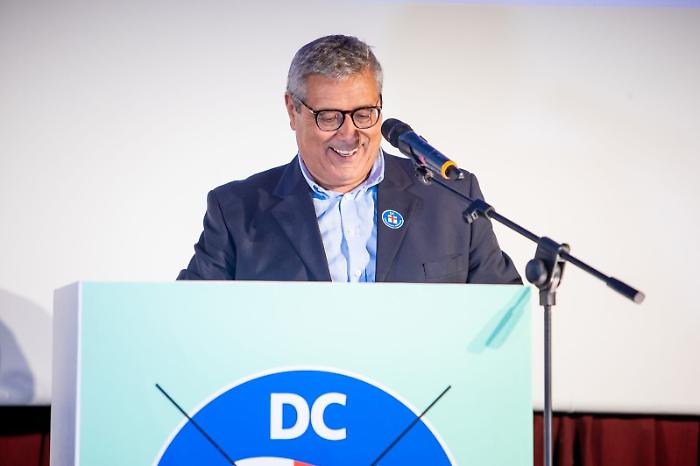 Totò Cuffaro voleva ricandidarsi alla presidenza della Regione: l'inchiesta svela le intenzioni dell'ex governatore 