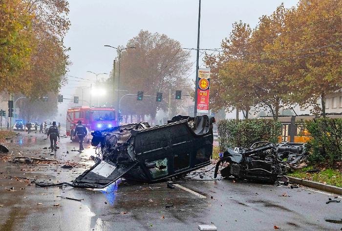 Milano, tragico epilogo per lo scontro tra un'utilitaria e un suv in viale Fulvio Testi: morto un 20enne