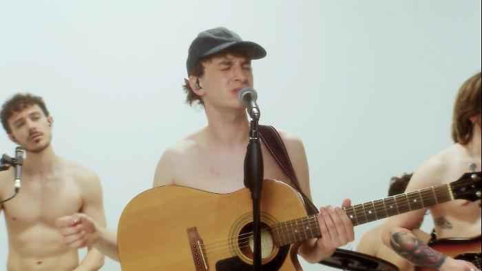 Neno da Torino a Palermo per Send This Nude