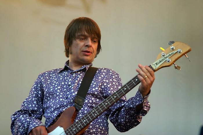 Addio a Gary “Mani” Mounfield, il bassiste dei Stones Roses è morto a 63 anni
