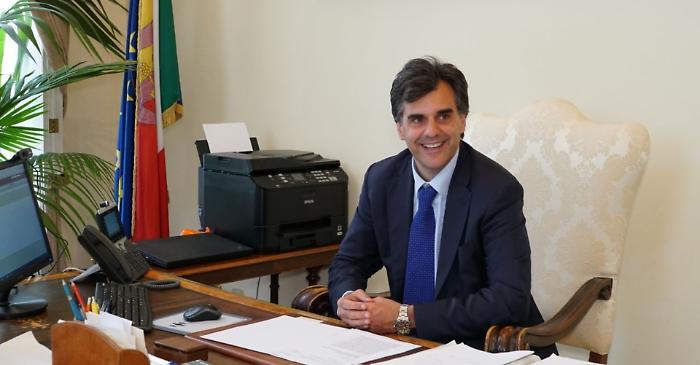 salvatore cuzzocrea rettore