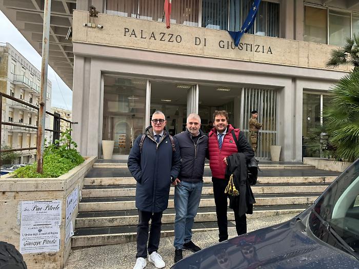 Ragusa, alle battute finali il processo per il saluto romano