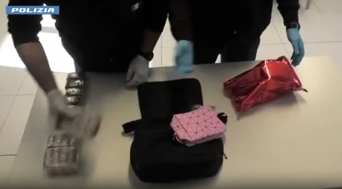 Operazione antidroga della Polizia di Stato: 13 misure cautelari tra Enna, Catania e Agrigento