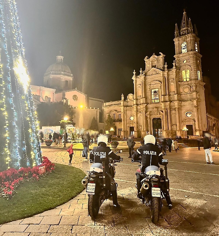 Natale sicuro a Catania e provincia: la Polizia di Stato in campo con controlli e pattuglie rafforzate