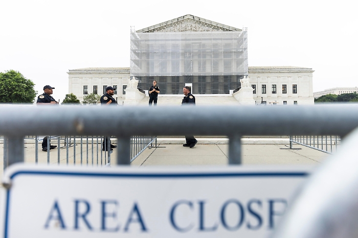 Niente Guardia nazionale a Chicago: la Corte Suprema blocca Trump