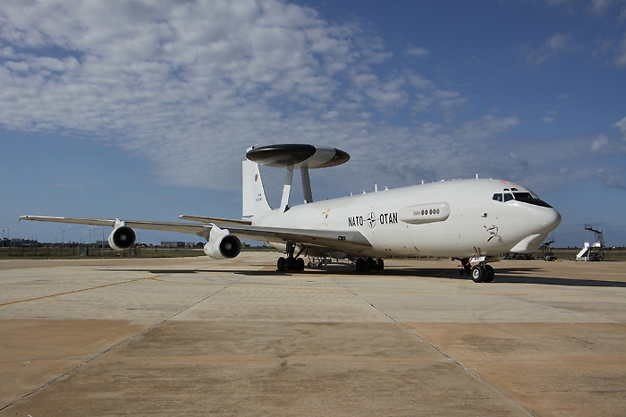 AWACS da Trapani ai confini d&rsquo;Europa: il &ldquo;radar volante&rdquo; che ha vegliato su Kiev mentre piovevano missili