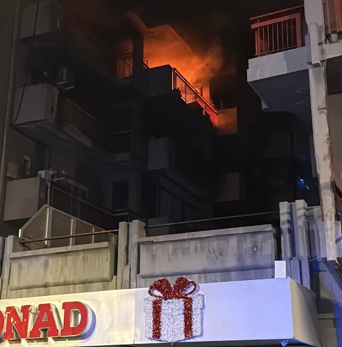 Milazzo, inizio d'anno di paura: esplode una caldaia, palazzo evacuato