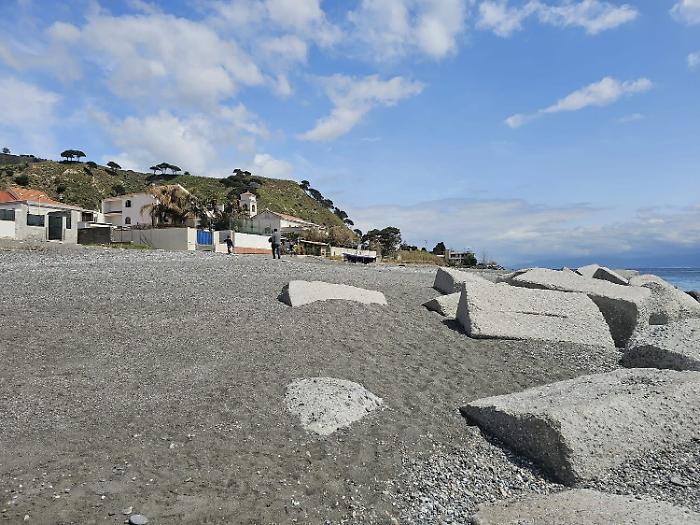 Finanziamento di pi&ugrave; di 470 mila euro per mettere in sicurezza le barriere radenti di Giampilieri Marina