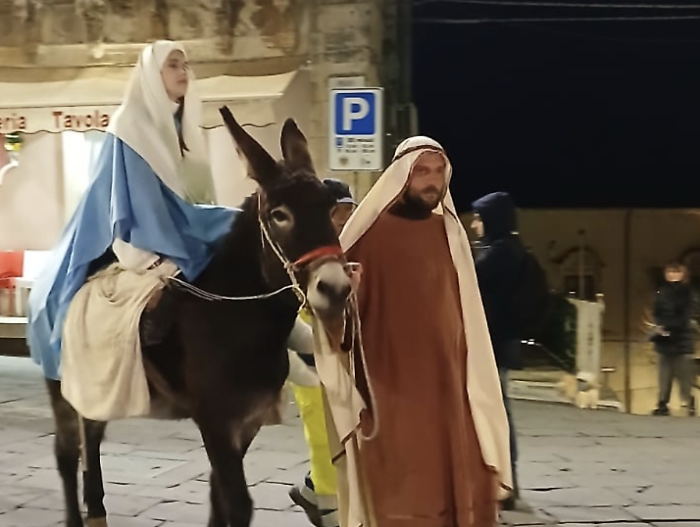 Il presepe vivente di Monterosso Almo visitato da numerosi maltesi