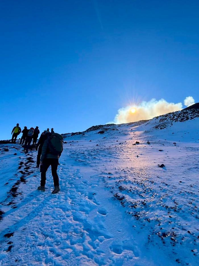 Etna "blindato", le Guide vulcanologiche non ci stanno e bloccano le escursioni per un giorno
