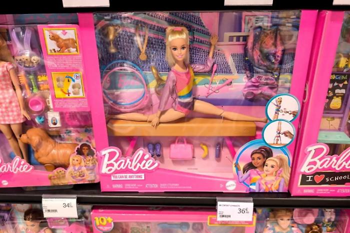 Barbie ascolta, non solo posa: Mattel presenta la prima bambola che rappresenta l&rsquo;autismo