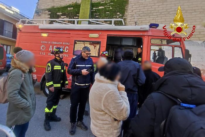 Niscemi, si completa la verifica con i droni e i vigili del fuoco valutano l'ingresso nella zona rossa