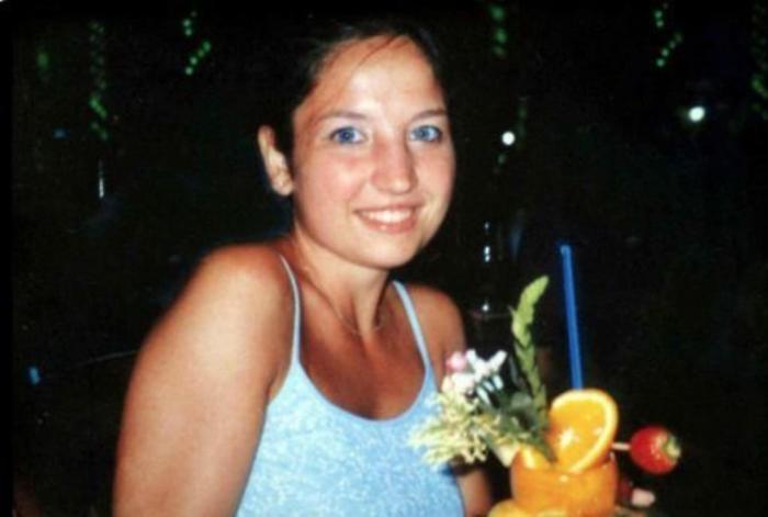 Garlasco, quel foglietto sulla cappellina: il nome sussurrato tra i marmi che riapre vecchie paure