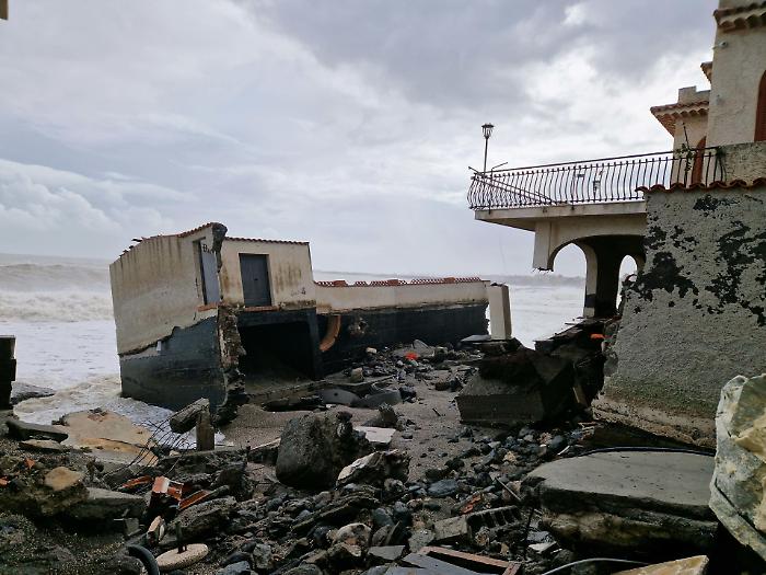 Ciclone Harry, boccata d'ossigeno per la Sicilia: stop alle bollette per sei mesi. Niscemi tra i beneficiari