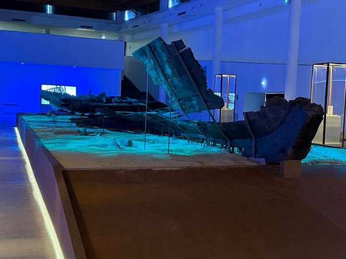 Il relitto arcaico di Gela tra passato e presente: ecco le immagini del recupero, il restauro e l'esposizione