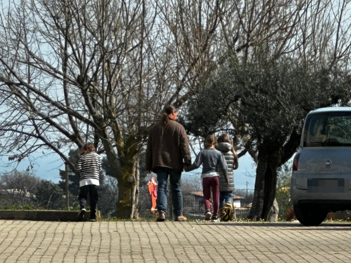 Famiglia nel bosco, la giudice dell'ordinanza di allontanamento sotto tiro sui social: scatta una misura di sicurezza