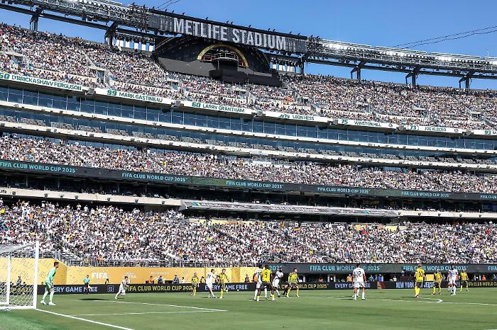 Mondiali 2026, costi da record per i trasporti: fino a 150 dollari solo per arrivare allo stadio