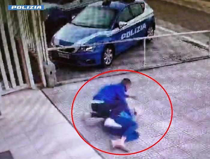 Gela,  aggredisce la compagna in Commissariato: quarantaduenne arrestato dalla polizia