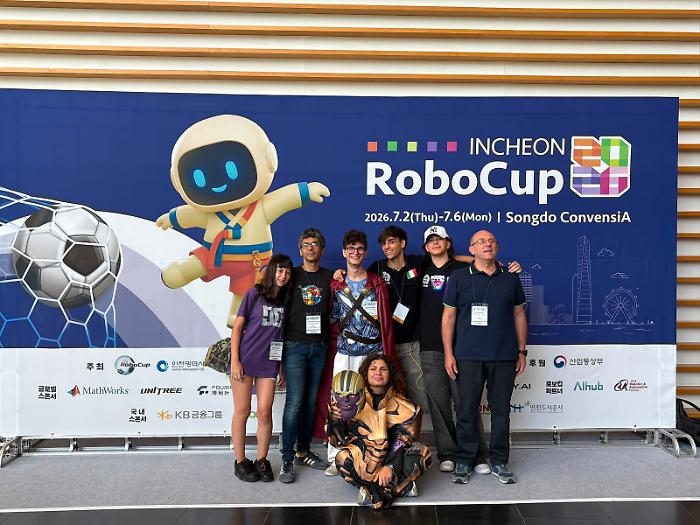 Il liceo scientifico &ldquo;Boggio Lera&rdquo; di Catania conquista il mondo: il team &ldquo;Revenant&rdquo; &egrave; campione mondiale di robotica a Seoul 