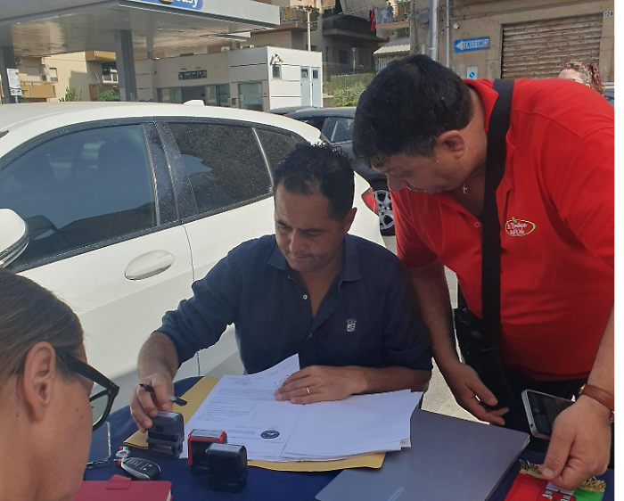 Sanit&agrave;, la Regione d&agrave; segnali di apertura ma il sindaco di Gela  resta accampato 